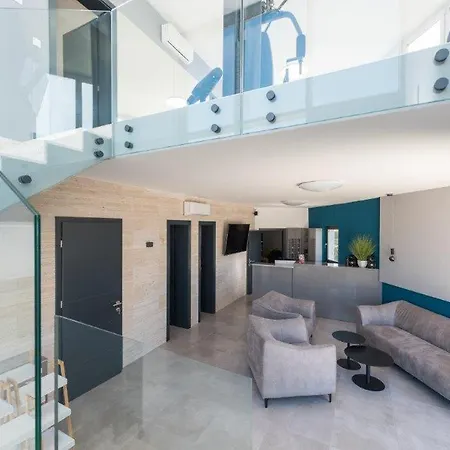 Complex Villa Vir